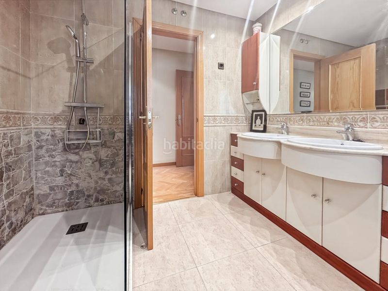 Foto 53086607-d623-4012-b428-8ddfdeb0d001. Casa amb calefacció piscina a El Guijo-Colonia España Galapagar