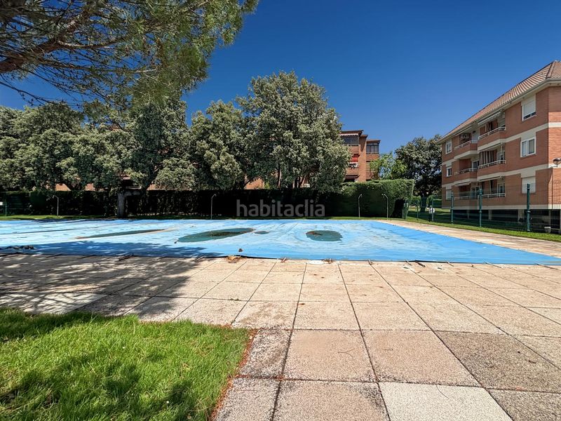 Foto 17c3903a-2b93-45a0-b887-e3a155f46b0c. Pis amb calefacció aparcament piscina a Navalquejigo-Los Arroyos Escorial (El)
