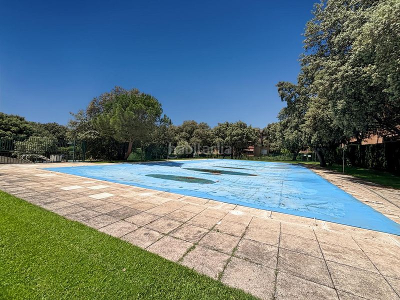 Foto 68cd0c33-8984-4d3e-88a1-63d02da529a0. Pis amb calefacció aparcament piscina a Navalquejigo-Los Arroyos Escorial (El)