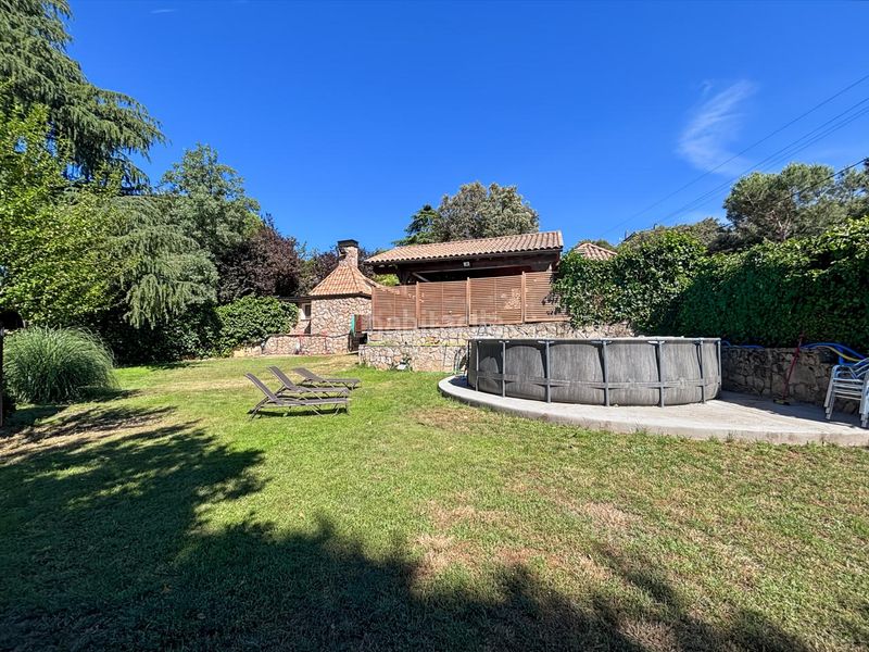 Foto 865b2802-04e9-47b4-bb49-fe93ff7c851c. Casa amb aparcament piscina a Las Zorreras-Monte Encinar Escorial (El)