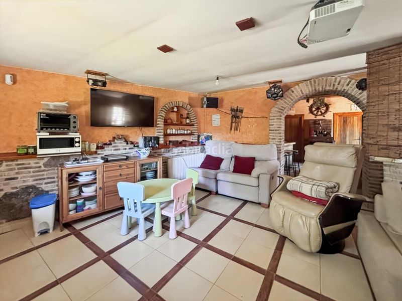 Foto a3ad1277-70f7-4654-91fd-fcfa96723f7d. Casa amb aparcament piscina a Las Zorreras-Monte Encinar Escorial (El)