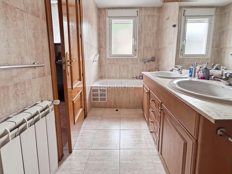 Foto b91af088-1a11-4957-8824-2351221a8c11. Casa amb piscina a Collado Mediano