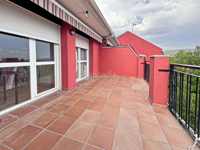 Foto c77930e6-7500-44d7-97d2-a7de2010aada. Casa amb piscina a Collado Mediano