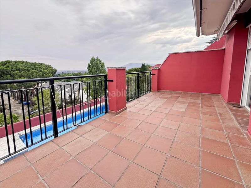 Foto ec25b279-9488-4d47-b55f-eb3c72db1389. Casa amb piscina a Collado Mediano