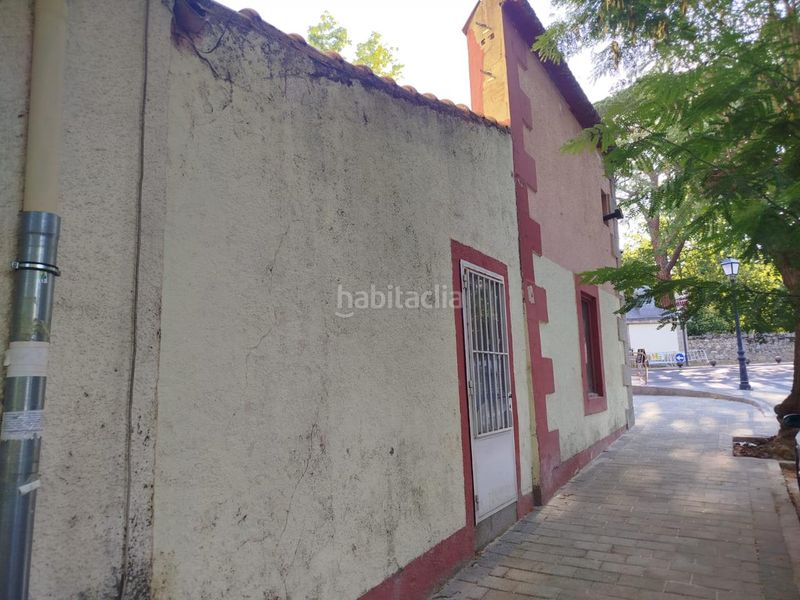 Foto b0ae2fa2-e860-4655-829a-71db50f9a038. Terreny residencial a Jardín de los Reyes-Parque Real Escorial (El)