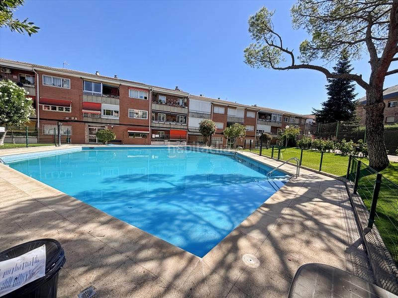Foto 8eb7eba8-be79-4576-888d-68277ec894ae. Pis amb calefacció aparcament piscina a Casa Amarilla Galapagar