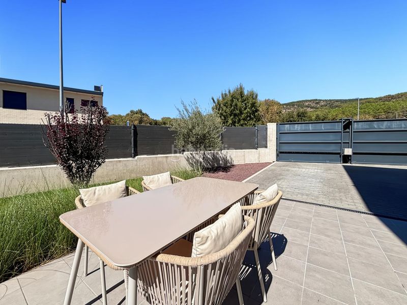 Foto f32715a8-a831-488a-94bf-75ed756f135d. Casa amb calefacció aparcament piscina a Colegios Moralzarzal