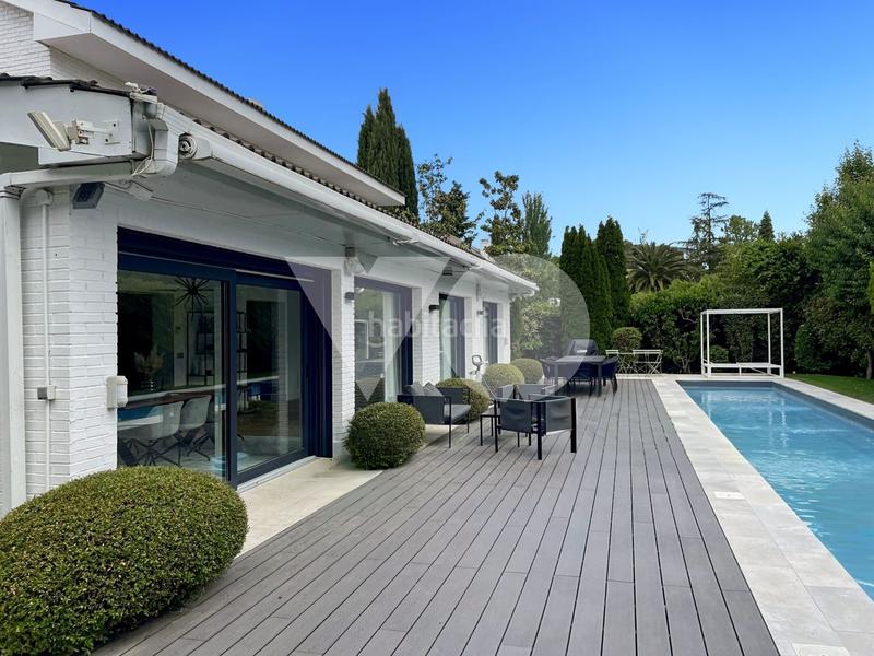 Foto 54a487ed-5a7c-40b6-878f-8c3982b3889c. Maison avec chauffage parking piscine dans Monteclaro Pozuelo de Alarcón