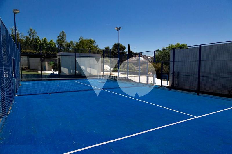 Foto 6d396691-36ee-48a0-906a-b63f9c97d7ff. Location maison avec chauffage parking piscine dans Boadilla del Monte