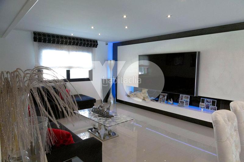 Foto 19efd52b-fb08-417c-8f94-bd33807a2adb. Rent house with heating parking pool in Las Lomas Boadilla del Monte