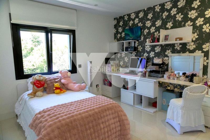 Foto 8bbb18eb-2425-42df-97a0-9e37f6b6cdd3. Rent house with heating parking pool in Las Lomas Boadilla del Monte