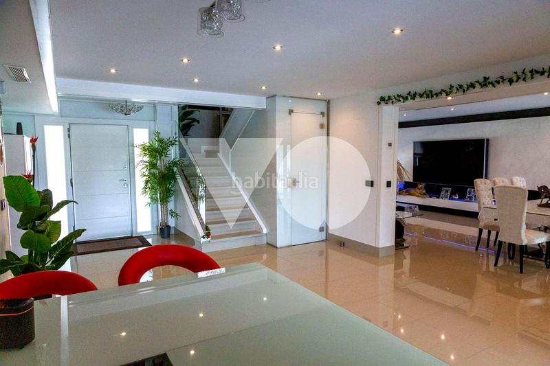 Foto d9297262-29f9-432f-9fed-1a913a192f69. Rent house with heating parking pool in Las Lomas Boadilla del Monte