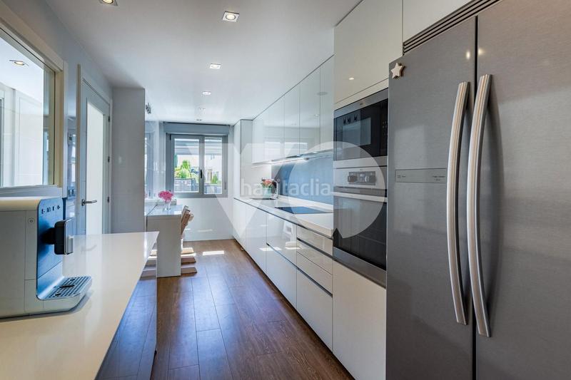 Foto 26e6d029-9bdb-412c-a823-4e9920cc972d. Reihenhaus mit heizung pool in Valenoso Boadilla del Monte