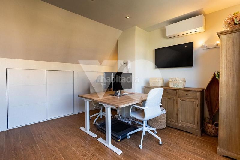 Foto 2d6531eb-7e31-4e76-a52c-a5fdc1a3bcab. Reihenhaus mit heizung pool in Valenoso Boadilla del Monte