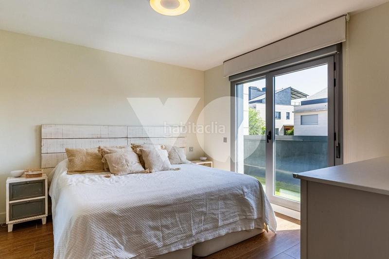 Foto 3d2ec761-0803-49f5-8e1a-dfb3683fc50b. Reihenhaus mit heizung pool in Valenoso Boadilla del Monte