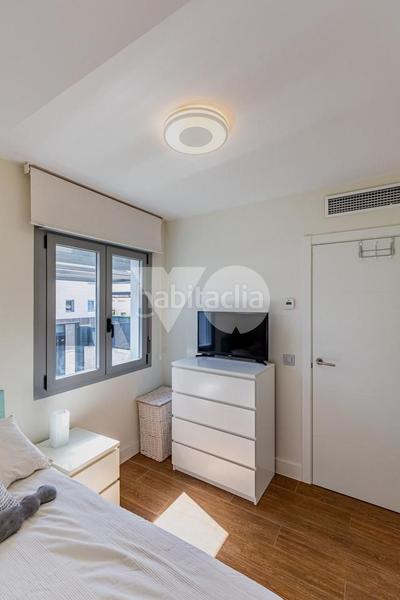 Foto 465438ca-d92e-448d-98e7-d82df449d21e. Reihenhaus mit heizung pool in Valenoso Boadilla del Monte