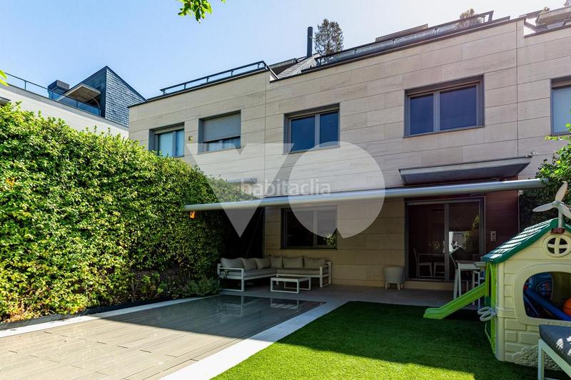 Foto 507bc977-d015-41b0-949f-c59b89c5dd52. Reihenhaus mit heizung pool in Valenoso Boadilla del Monte