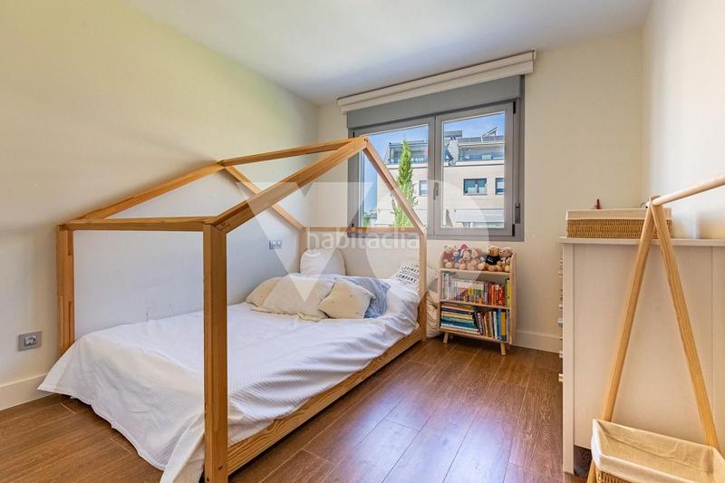 Foto 77d69c97-0669-4846-84a7-8810c7b59951. Reihenhaus mit heizung pool in Valenoso Boadilla del Monte