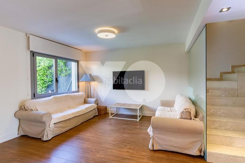 Foto 802cb293-40fc-4bf7-aa0d-0f0e7080f667. Reihenhaus mit heizung pool in Valenoso Boadilla del Monte