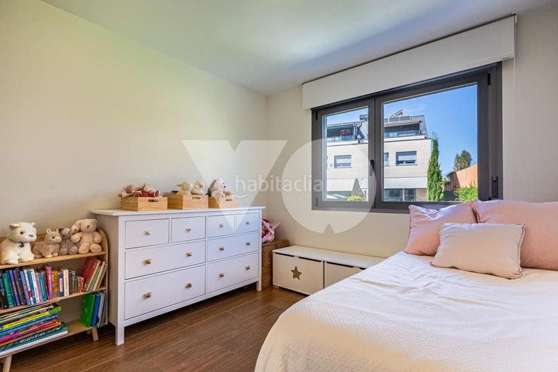 Foto 8a9a5d72-1bbd-4114-83a7-f4b0e2932383. Reihenhaus mit heizung pool in Valenoso Boadilla del Monte