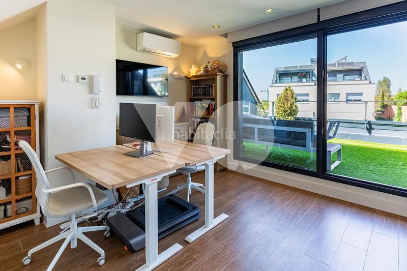 Foto 8c55947c-5db9-42cf-bd8a-51b97e086798. Reihenhaus mit heizung pool in Valenoso Boadilla del Monte