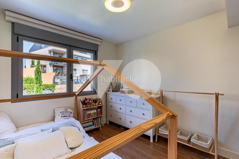 Foto ea242793-ba7b-4043-8577-207ccbbe7488. Reihenhaus mit heizung pool in Valenoso Boadilla del Monte