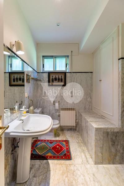 Foto 276221a5-fe37-42b4-94e1-1f2ff7741fe1. Casa amb calefacció aparcament piscina a Monte el Pilar Majadahonda