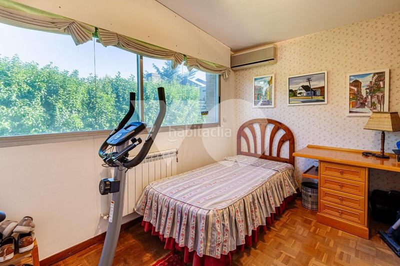 Foto 284402b4-0ebf-4e2d-871d-b8787cd9b0b4. Casa amb calefacció aparcament piscina a Monte el Pilar Majadahonda