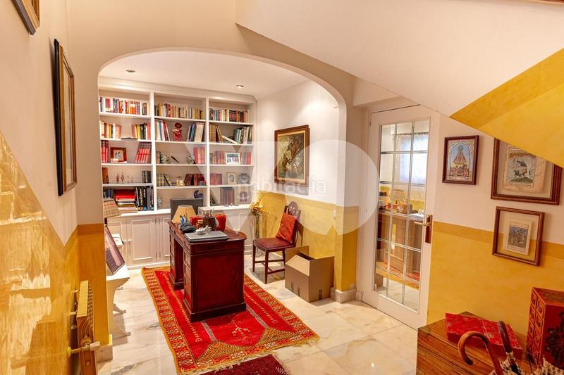 Foto 968247ed-04b7-42a2-bae2-35e631292c54. Casa amb calefacció aparcament piscina a Monte el Pilar Majadahonda