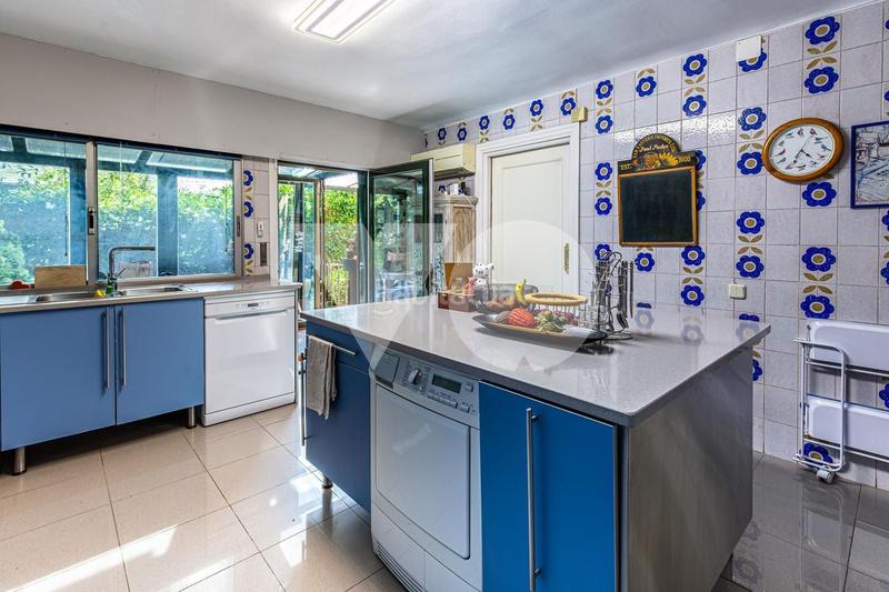 Foto a63e6d7b-c42d-4b0d-81a8-20f9bb8a284d. Casa amb calefacció aparcament piscina a Monte el Pilar Majadahonda