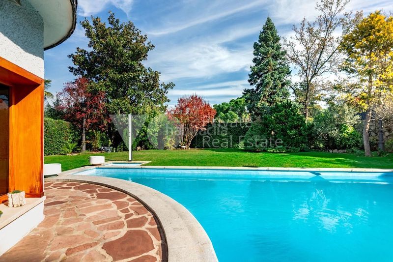 Foto 079aacf6-df62-4929-8213-580f39dc158b. Casa amb calefacció aparcament piscina a Aravaca Madrid
