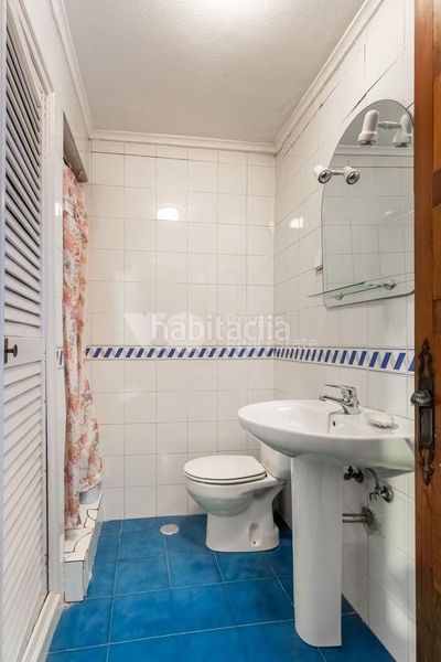 Foto fb05934c-fade-4522-a2c6-af6e3b1b06d1. Casa amb calefacció aparcament piscina a Aravaca Madrid