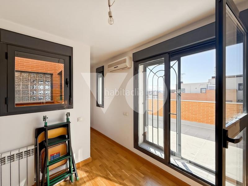 Foto 0b18132f-15cd-47a1-b89c-7cc84fa0d09b. Casa adossada amb calefacció piscina a Hospital Valdemoro