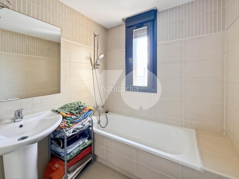 Foto 66cb7315-a53a-460a-8c86-a4eadc2295a7. Casa adossada amb calefacció piscina a Hospital Valdemoro