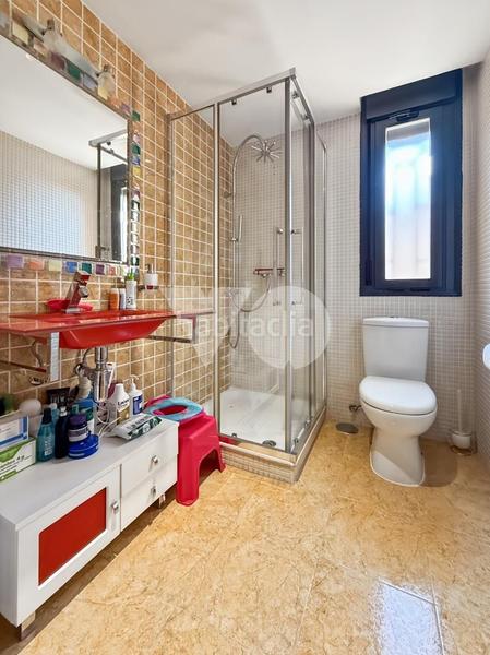 Foto 6825a414-f669-48a3-b04c-ed3aaaf87377. Casa adossada amb calefacció piscina a Hospital Valdemoro