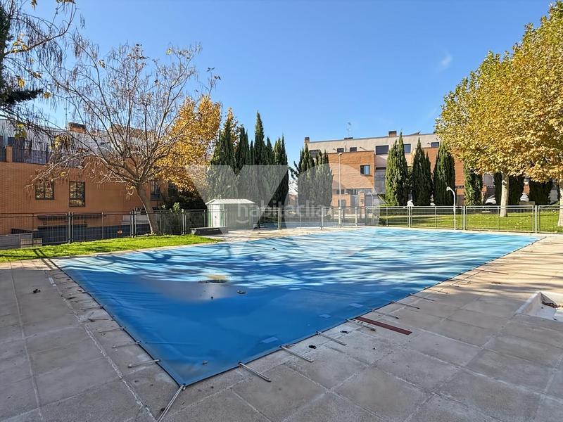 Foto 70c4dbc0-362b-4d36-b805-70ea73d9bfc9. Casa adossada amb calefacció piscina a Hospital Valdemoro