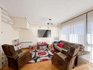 Maison jumelée à Hospital. Chalet adosado en venta, valdemoro, madrid