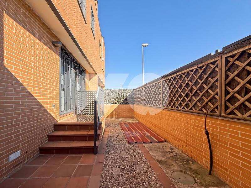 Foto ece5f015-cea4-4a1b-825d-70a6c4cda0f3. Casa adossada amb calefacció piscina a Hospital Valdemoro