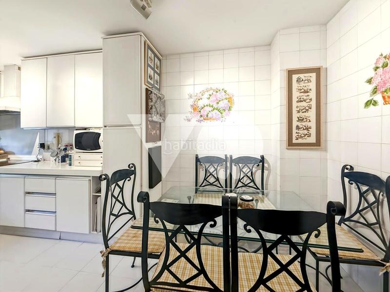 Foto 401e226c-8f45-41bc-a32e-82f80fb9ba32. Casa adossada amb calefacció piscina a El Burgo Rozas de Madrid (Las)