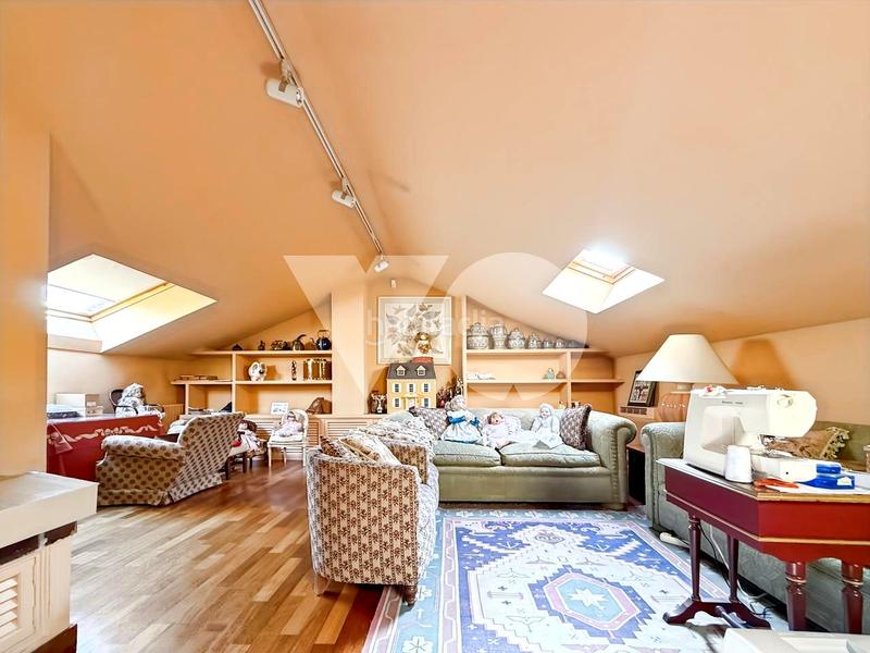 Foto 6443f491-2e02-475f-9a70-0dc0e7fdca4f. Casa adossada amb calefacció piscina a El Burgo Rozas de Madrid (Las)