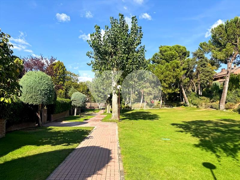 Foto 6aed40e0-c059-4e63-82cc-e9ee8762978f. Casa adossada amb calefacció piscina a El Burgo Rozas de Madrid (Las)