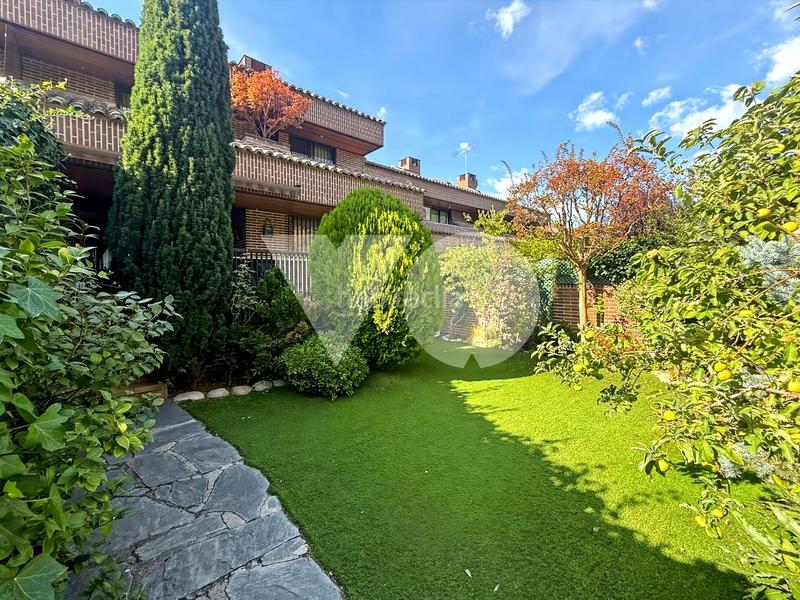 Foto 77dd4858-1733-4dff-a067-200d4a11479b. Casa adossada amb calefacció piscina a El Burgo Rozas de Madrid (Las)