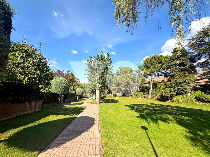 Foto d84ac268-826b-4fb4-a47f-44aca792a982. Casa adossada amb calefacció piscina a El Burgo Rozas de Madrid (Las)