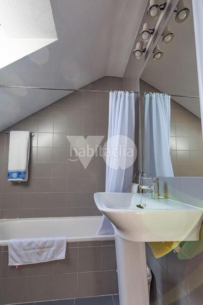 Foto 023dac8e-3d81-4bb1-a2dd-28ba1ccc916e. Casa con riscaldamento piscina in Carretera del Plantío Majadahonda