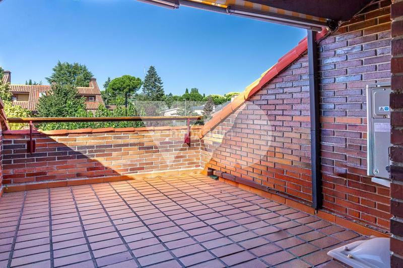 Foto 7b3e669a-6966-4f3f-ba06-0530c6403778. Casa con riscaldamento piscina in Carretera del Plantío Majadahonda