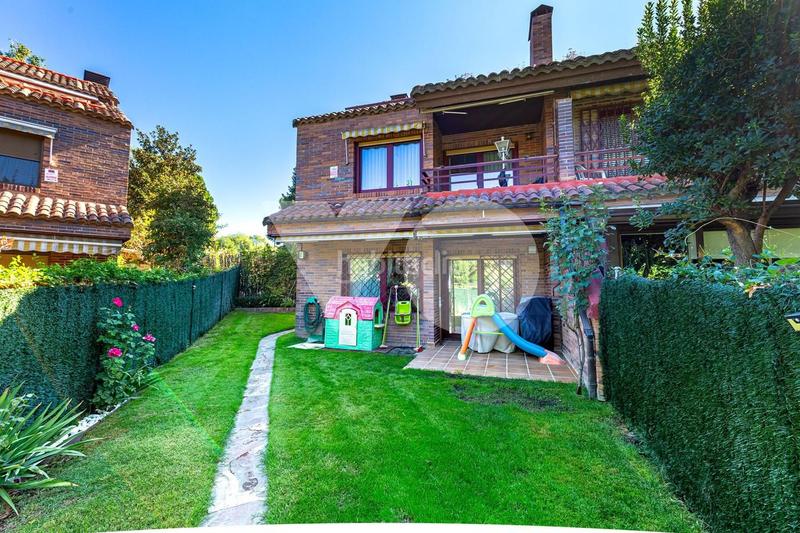 Foto 9c8744e2-4fba-4099-94c2-9161b02601ca. Casa con riscaldamento piscina in Carretera del Plantío Majadahonda