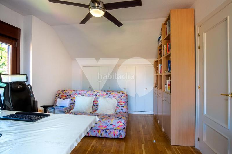 Foto a5b539b2-6d30-4d8a-954a-f4f38234540f. Casa con riscaldamento piscina in Carretera del Plantío Majadahonda