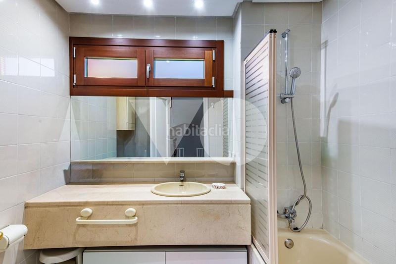 Foto e9f9beef-251c-43fa-9d33-a684f7144179. Casa con riscaldamento piscina in Carretera del Plantío Majadahonda