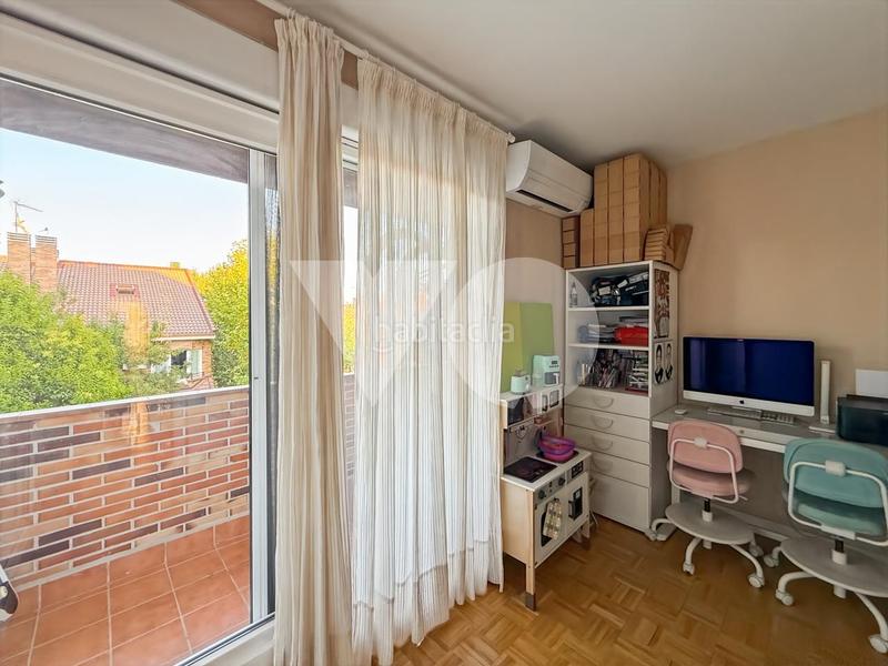 Foto 7c246b7d-f130-4da8-b980-08d222450e52. Dúplex amb calefacció aparcament piscina a Los Llanos-Valle Pardo Villanueva del Pardillo