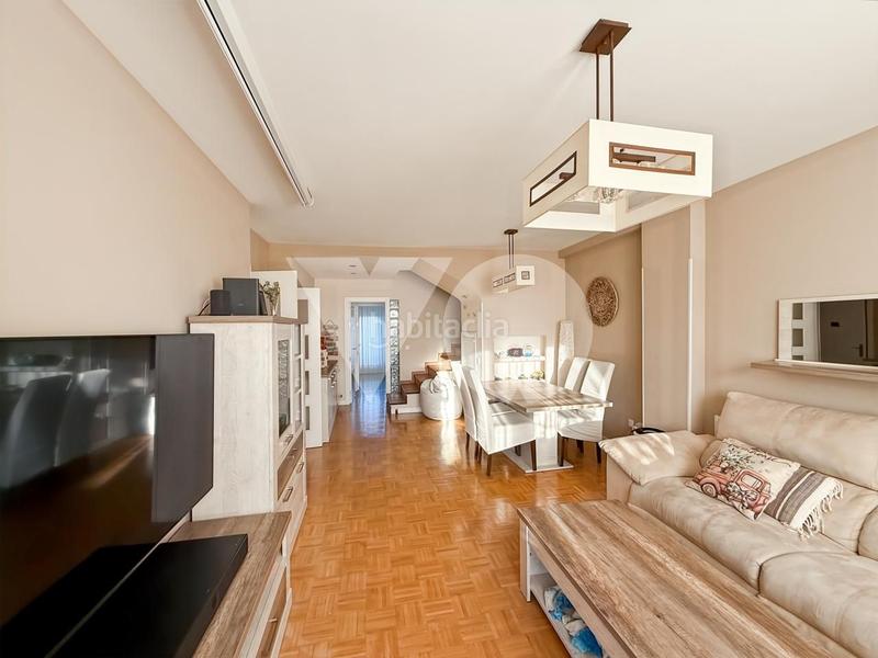 Foto cdbd8ce9-deb8-4375-9fab-1adbf6936a55. Dúplex amb calefacció aparcament piscina a Los Llanos-Valle Pardo Villanueva del Pardillo